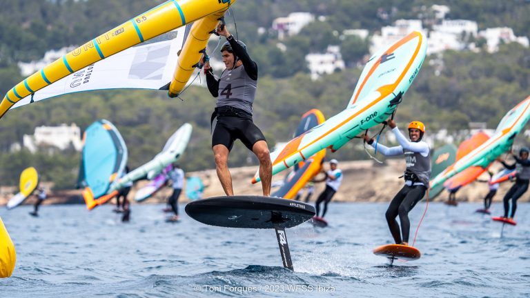 230527 WFSS IBIZA 1013 1 Great performance from Julian Lopez Becker at Wingfoil Spain Series 2023.